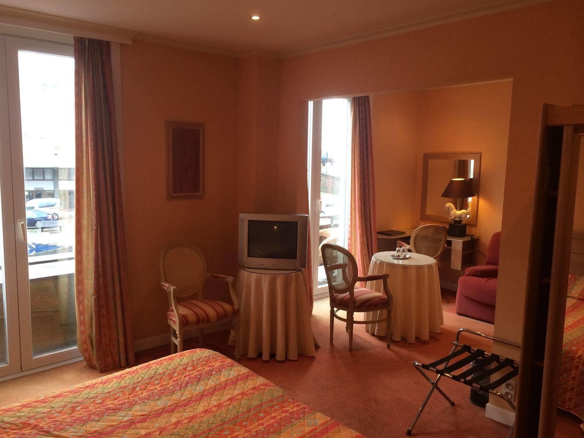 Malecot Hotel By F-Hotels Blankenberge Esterno foto